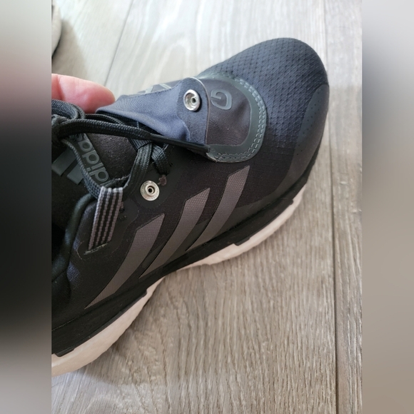 Adidas Gortex Running Shoes - Picture 5 of 6